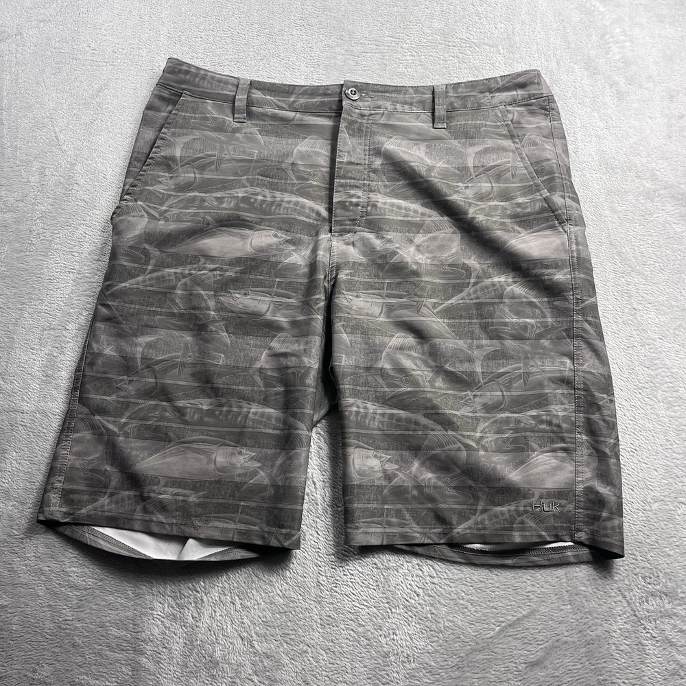 Huk Fishing Shorts Men's 34 Gray Fish Print Performance Outdoor